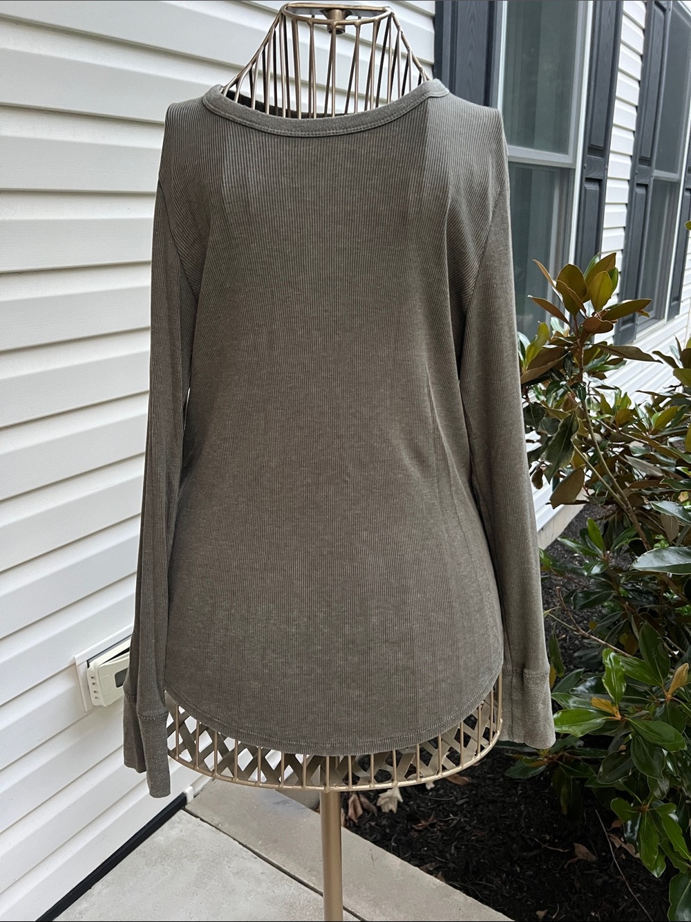 American Eagle Outfitters Olive Ribbed Long-Sleeve Top